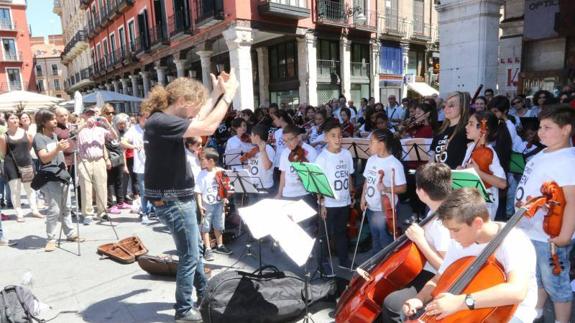 Los músicos cambian el plano