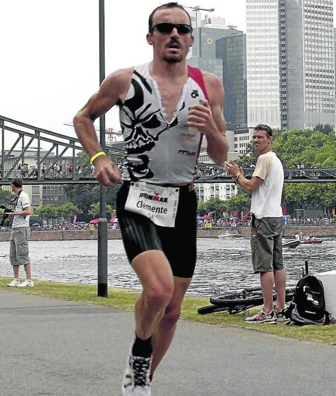 Clemente Alonso Mckernan confía en lograr en el Ironman de Frankfurt su pase a Kona