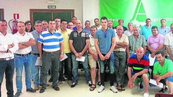 Asaja Salamanca pide la unión del sector apícola en defensa de la trashumancia