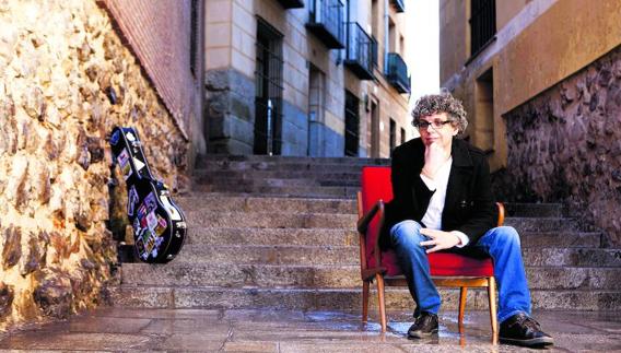 Pedro Guerra: «'Contamíname’ me abrió todas las puertas en el mundo musical»