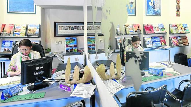 El fútbol y las elecciones demoran las vacaciones, encarecidas por la débil situación en el exterior