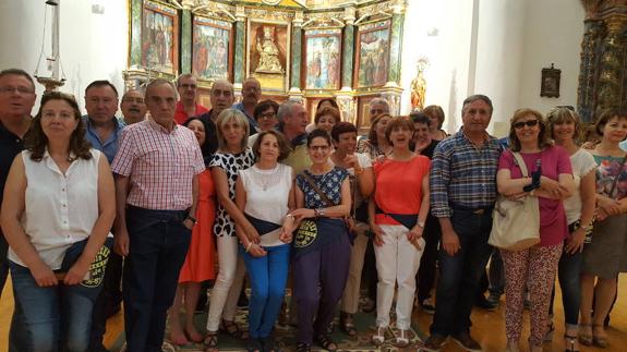 Los quintos de 1956 de Berrueces celebran su 50 cumpleaños