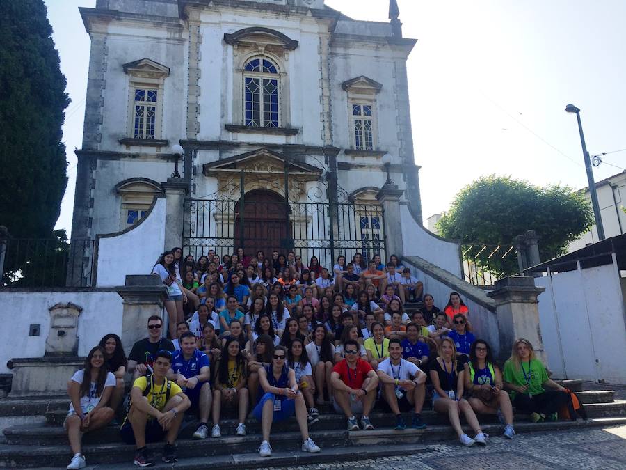 Valladolid aprende y disfruta en el XVII Torneo Internacional de voleibol de Lousa (Portugal)