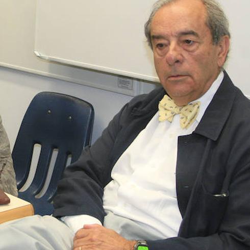 Muere a los 77 años Carlos Gila, un nombre clave de la transición política en Segovia