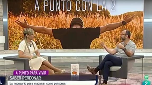 «Deberíamos tener aceptación incondicional y lanzar amor al canciller del Tercer Reich»