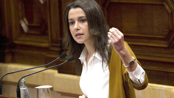 El novio de Inés Arrimadas abandona el independentismo horas antes de casarse
