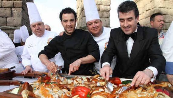 El cochinillo asado, candidato a las 7 Maravillas Gastronómicas España 2016