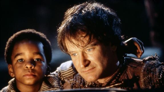 Los niños perdidos de Robin Williams se reúnen 25 años después para rendirle homenaje