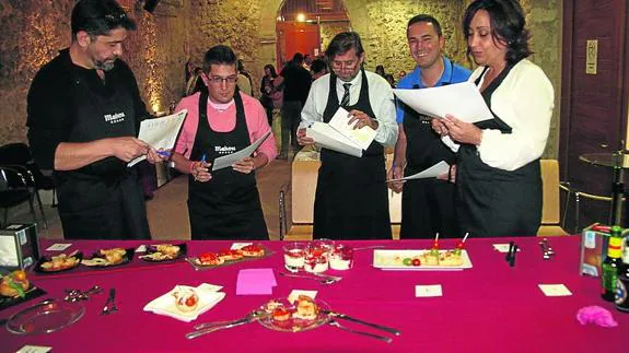 El Ayuntamiento de Cuéllar trabaja en la organización del concurso de tapas de San Miguel