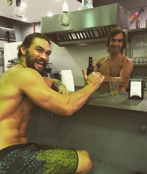 Jason Momoa, de 'Juego de Tronos', revoluciona Barcelona