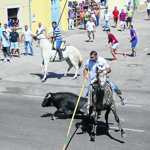 Lumbrales vive un segundo encierro muy animado
