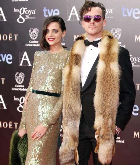 Macarena Gómez y Aldo Comas disfrutan de unos días en la playa