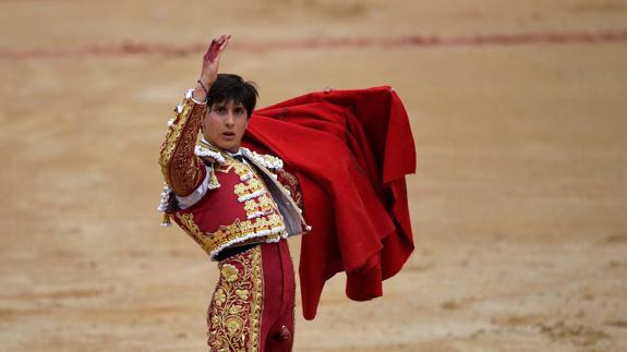 El torero peruano Andrés Roca Rey reaparecerá en Palencia