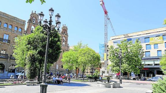 El proyecto de remodelación de la plaza de los Bandos enfrenta a PP y Ciudadanos