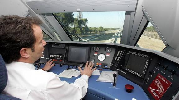 El AVE gana otros 15 minutos a partir de octubre en el trayecto Madrid-León