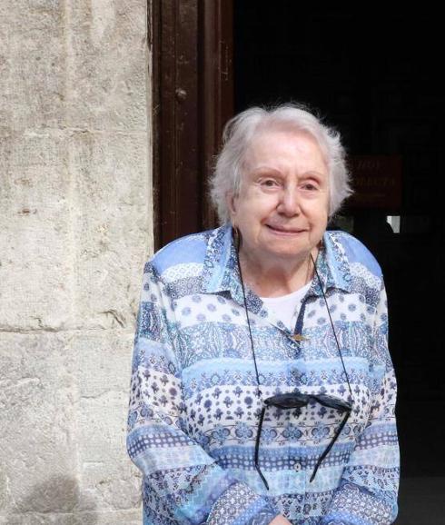 «La vejez derrumba la humanidad, prefiero que me oigan a que me vean»