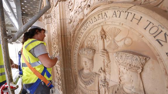 La fachada de la Universidad de Salamanca estará restaurada a finales de este año