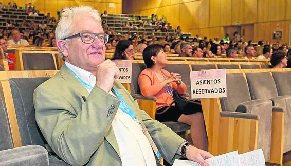 «Primero debemos hacer ciencia, y después está ya la política»