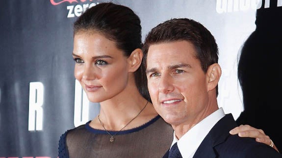 El contrato de Katie Holmes para no salir con nadie hasta 2017