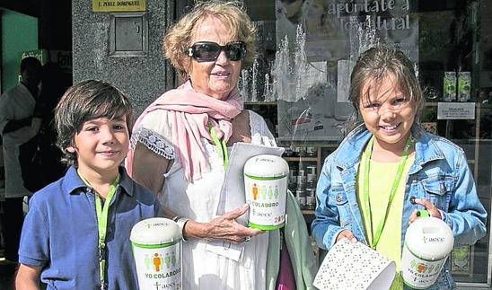 Histórica cuestación de la AECC con más de 400 voluntarios en la calle