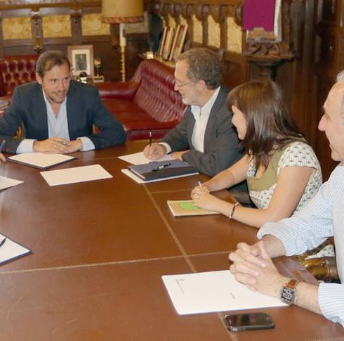 El Ayuntamiento subirá el IBI y el IAE a las grandes empresas de la ciudad