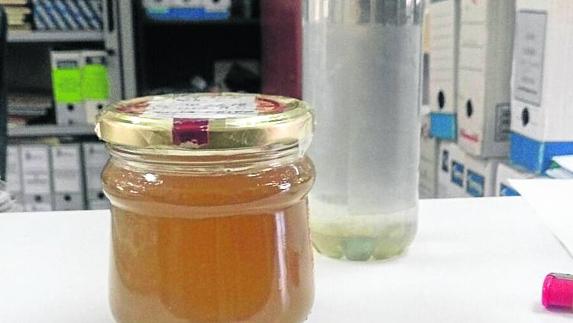 El PSOE de Velilla critica la turbidez del agua en numerosas viviendas