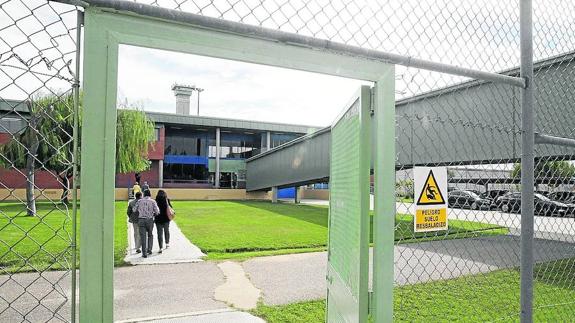 Los presos de ETA votan por correo desde la cárcel de Topas para las elecciones vascas