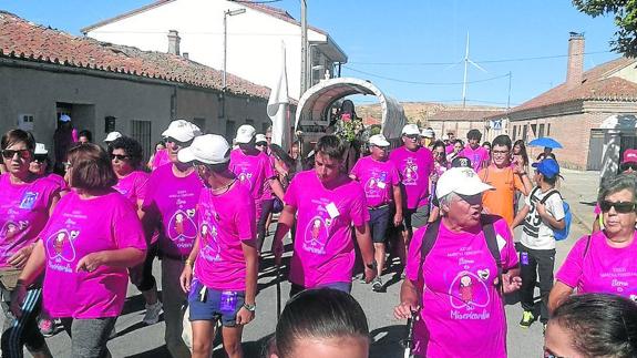 Santa Teresa llega a Alba de Tormes acompañada de otra edición de la Marcha Teresiana