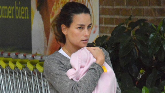 Primeras imágenes de María Palacios con su pequeña Ginevra