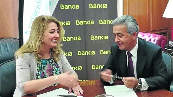 Bankia apoya con 9.500 euros un proyecto de formación de Apadefim