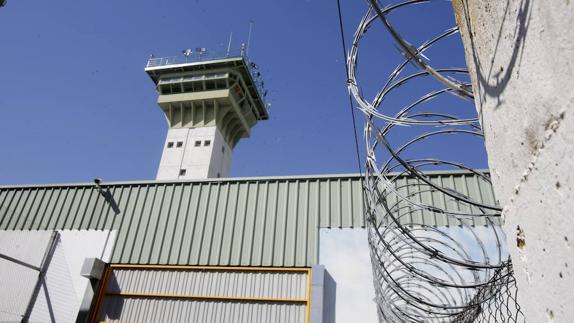 Los sindicatos alertan del envejecimiento del servicio de vigilancia en La Moraleja