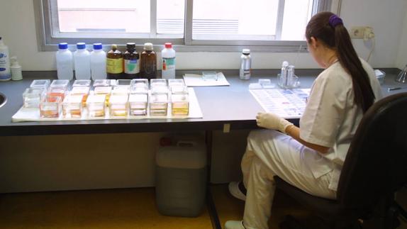 La demora en Anatomía Patológica del Clínico se dispara