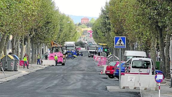 Bicis y coches compartirán la avenida de la Consitución