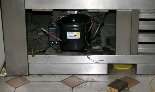 Herido un trabajador de 51 años en una explosión en la cocina del bar Bahía de Cuéllar