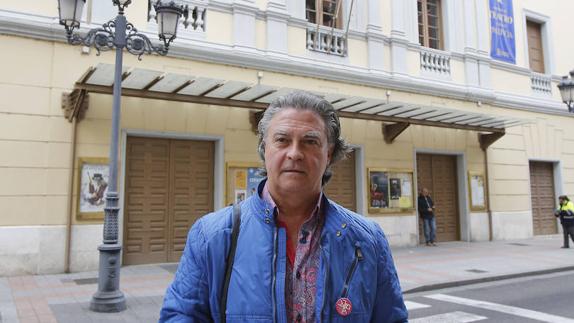 Un palentino crea un himno para las víctimas de tráfico de toda España