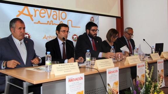 El presidente de la Diputación de Ávila subraya la calidad y las nuevas formas de hace turismo para atraer visitantes