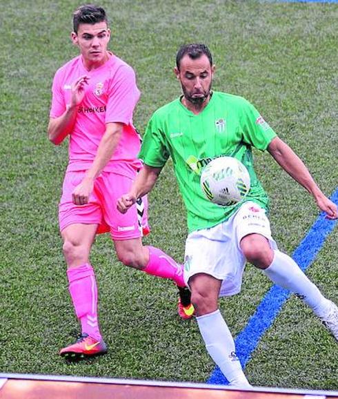 El Guijuelo se juega salir del descenso en Somozas