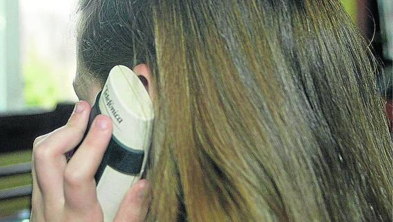 El teléfono del menor recibe 16 llamadas diarias desde Palencia