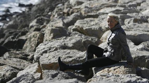 La escritora checa Monika Zgustová presenta este miércoles en Oletvm su novela ‘Las rosas de Stalin’