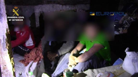 Liberan a 33 víctimas de explotación laboral y detienen a cuatro personas