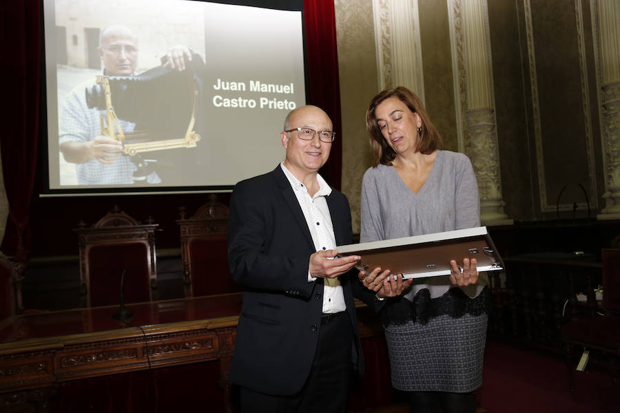 Juan Manuel Castro recibe con entusiasmo e ilusión el Premio Piedad Isla