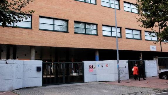 Encuentran el cuerpo sin vida de un profesor en el IES Las Salinas de Laguna