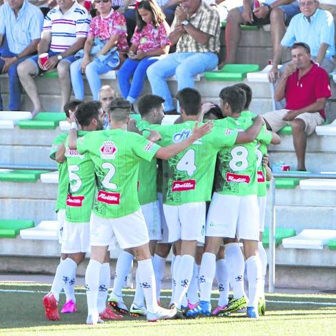 Guijuelo o Arandina acabarán en descenso o los dos