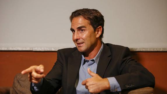 "Pienso seguir en España apoyando proyectos por la transparencia"
