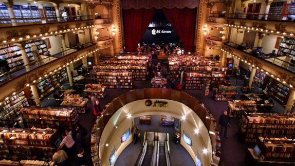 Las librerías, lugar de encuentro y saber, celebran hoy su fiesta