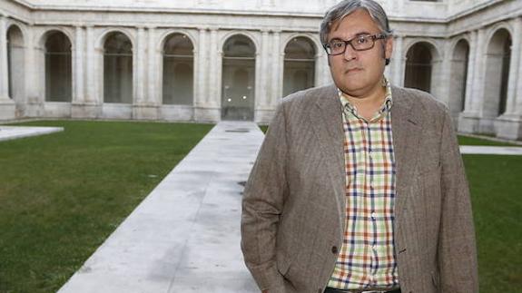 «Defender cosas que ya nadie defiende me ha convertido en un apestado de la vida literaria»