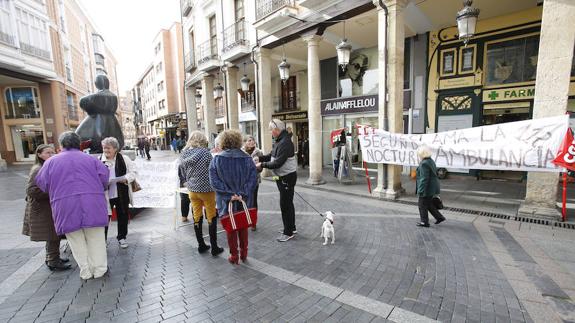 Más de 13.000 firmas refuerzan la solicitud de una segunda ambulancia nocturna en Palencia