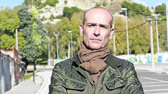 «El Ayuntamiento todavía no entiende que un barrio necesita algo más que obras»