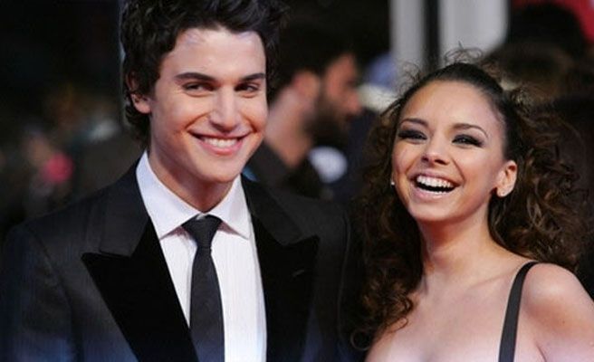 Álex González envía unas tiernas palabras a Chenoa