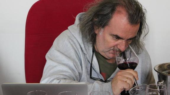 Luis Gutiérrez cata más de 100 vinos de la DO Toro para ‘The Wine Advocate’